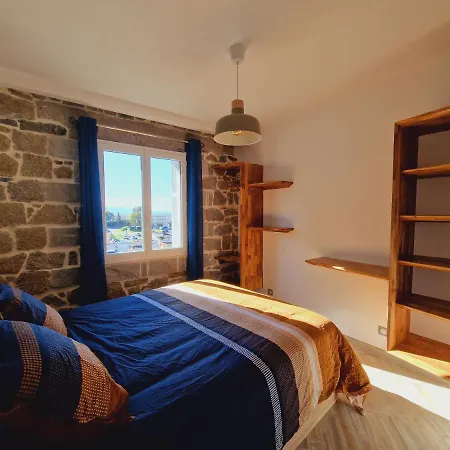 Appartement Incroyable T2 Plein De Charme Avec Balcon Vue à L'entrée D'ajaccio *